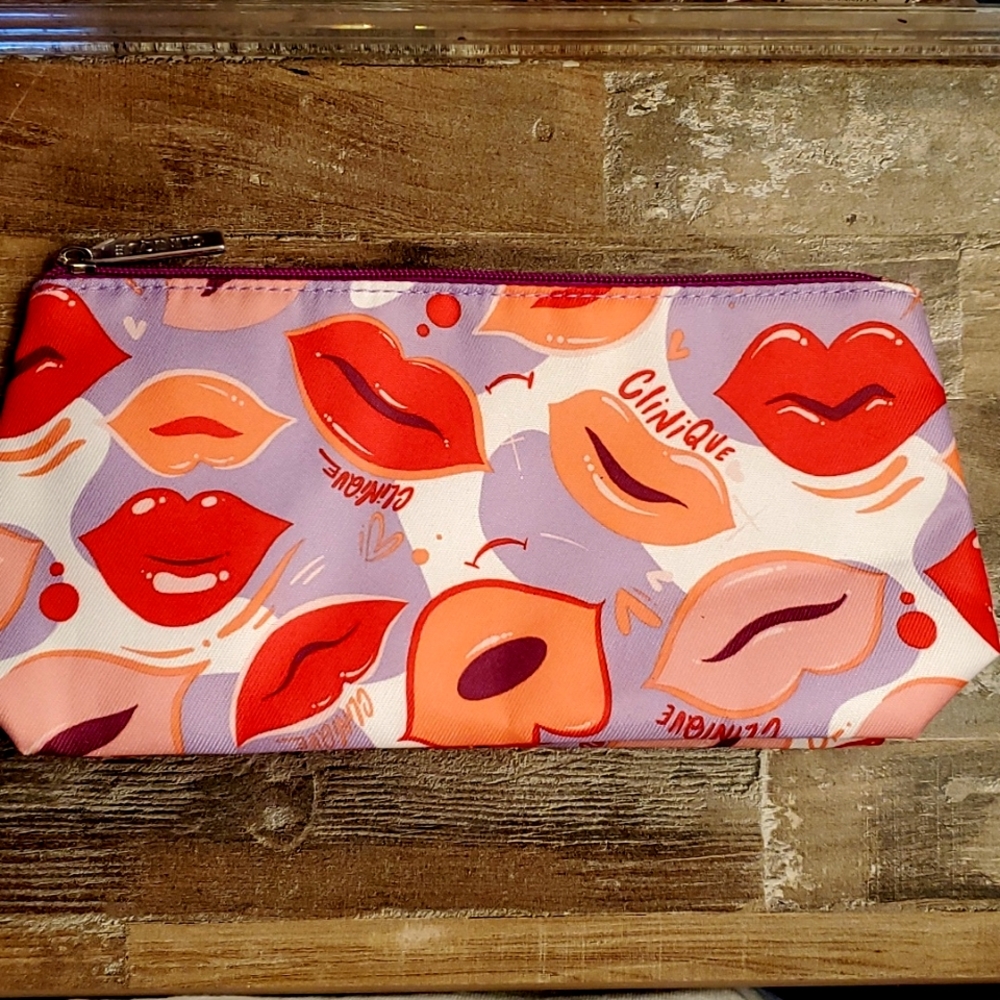 Medium makeup bag